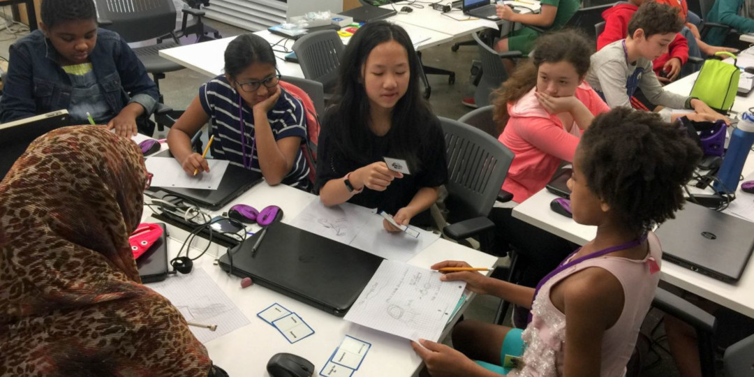 Middle School students at the NYU Tandon Makerspace