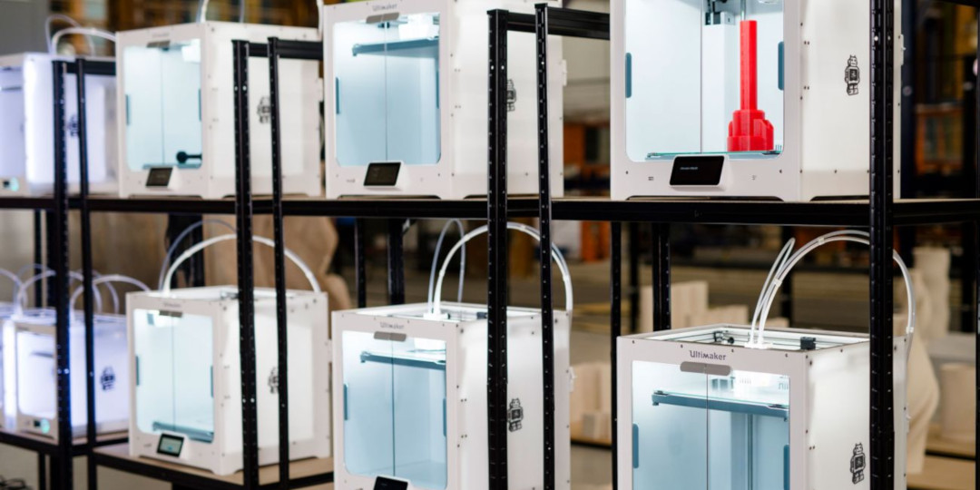 Ultimaker S5 3D printers controlled by Cura Connect