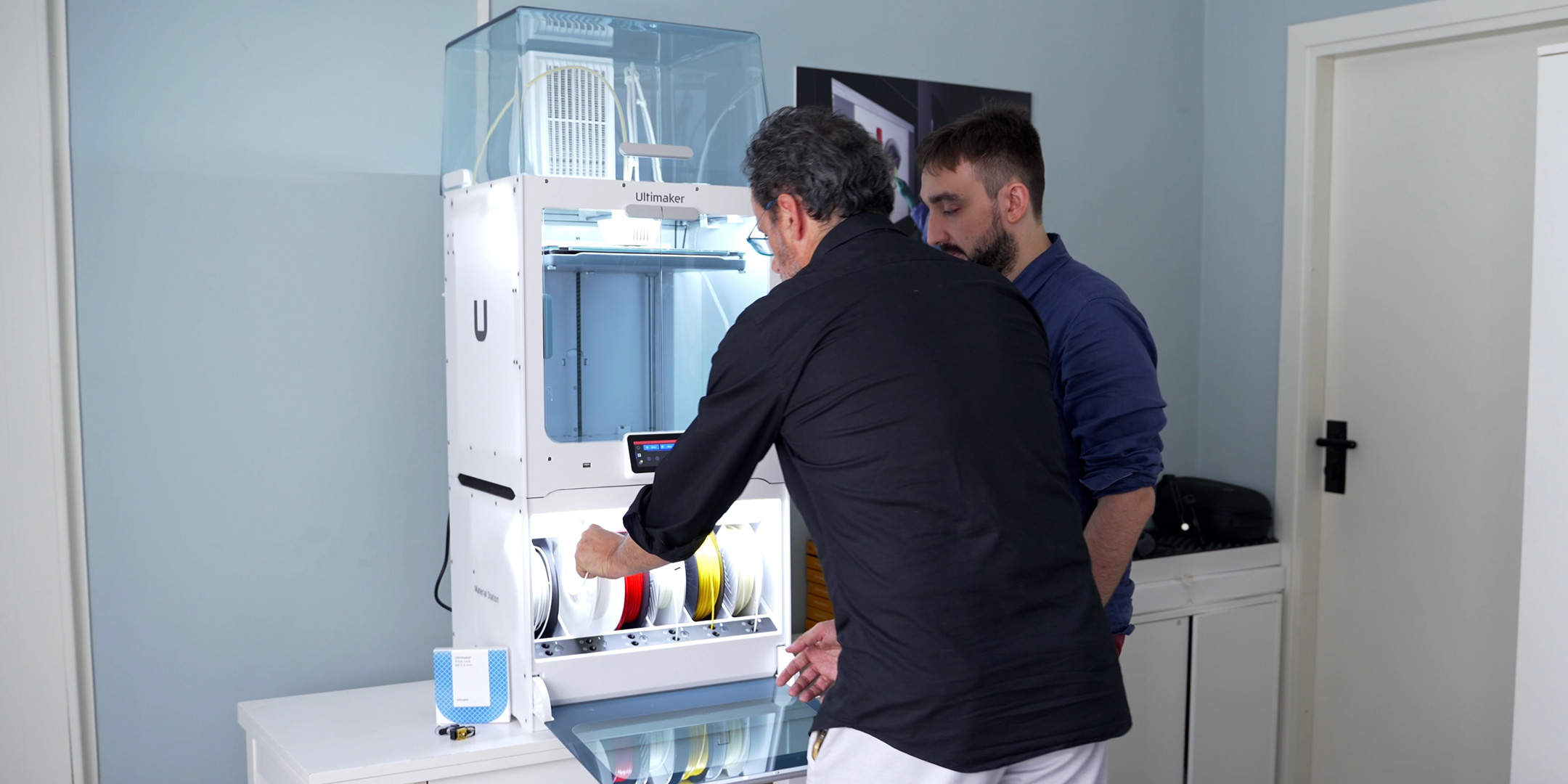 ultimaker-medics-3d-printing-s5-pro-bundle-printer